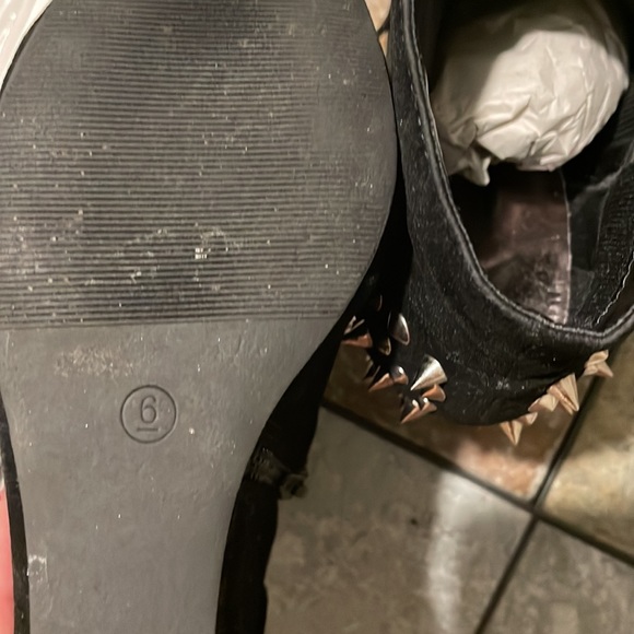 Woman’s wedge boots - Picture 10 of 10